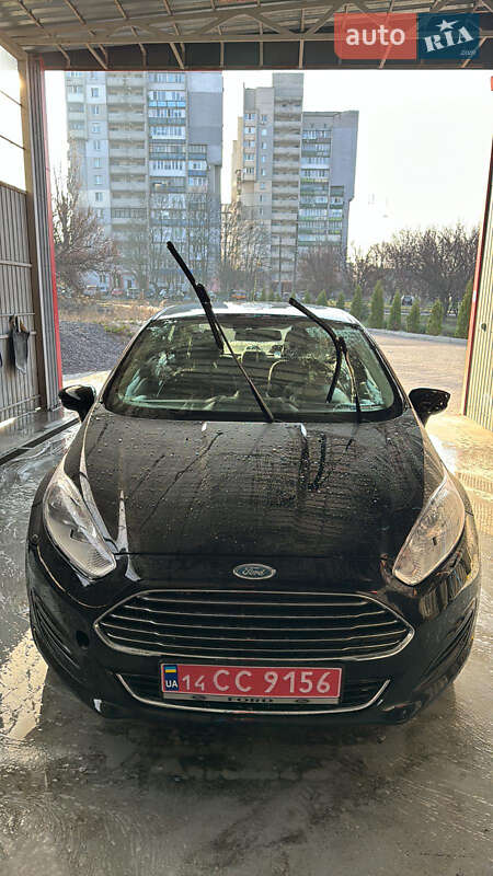 Седан Ford Fiesta 2018 в Черкасах фото Седан Ford Fiesta 2018 в Черкасах