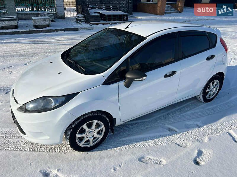 Хетчбек Ford Fiesta 2011 в Кременчуці фото 3 Хетчбек Ford Fiesta 2011 в Кременчуці