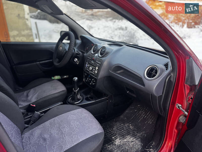 Хетчбек Ford Fiesta 2007 в Василькові