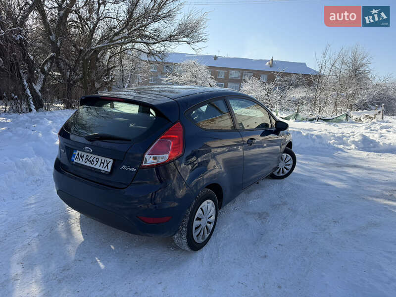 Хетчбек Ford Fiesta 2013 в Попільні фото 9 Хетчбек Ford Fiesta 2013 в Попільні