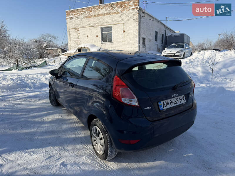 Хетчбек Ford Fiesta 2013 в Попільні фото 10 Хетчбек Ford Fiesta 2013 в Попільні