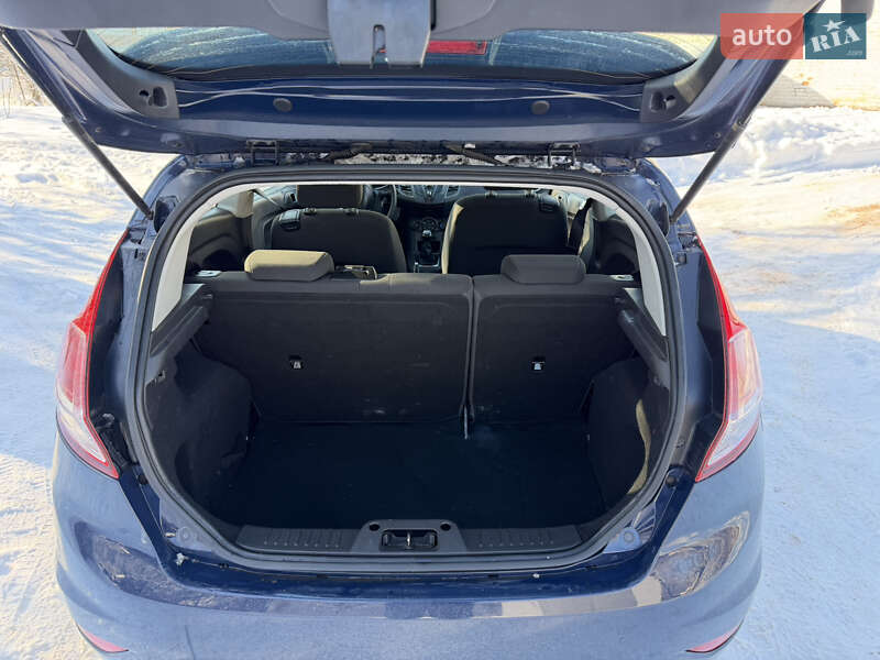 Хетчбек Ford Fiesta 2013 в Попільні фото 12 Хетчбек Ford Fiesta 2013 в Попільні