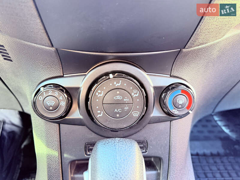 Хэтчбек Ford Fiesta 2017 в Харькове