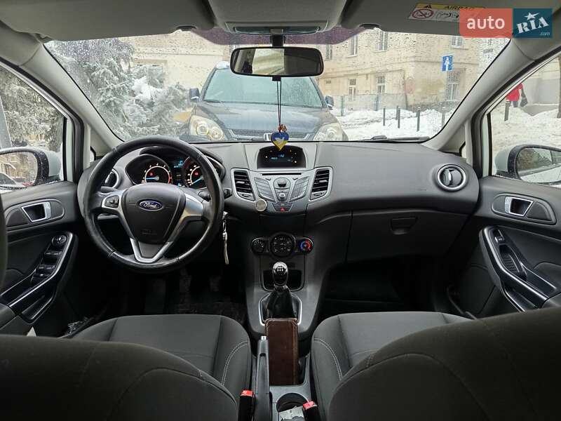 Хетчбек Ford Fiesta 2014 в Львові