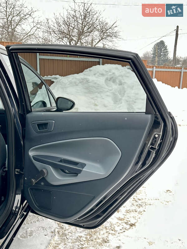 Хетчбек Ford Fiesta 2011 в Житомирі