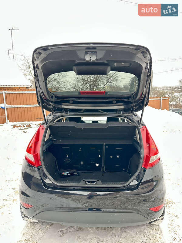 Хетчбек Ford Fiesta 2011 в Житомирі