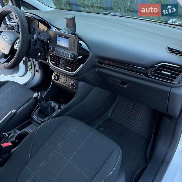 Хэтчбек Ford Fiesta 2018 в Днепре