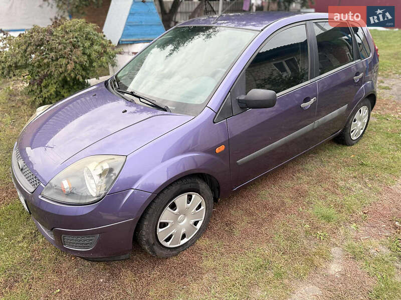 Хетчбек Ford Fiesta 2006 в Кременчуці фото Хетчбек Ford Fiesta 2006 в Кременчуці