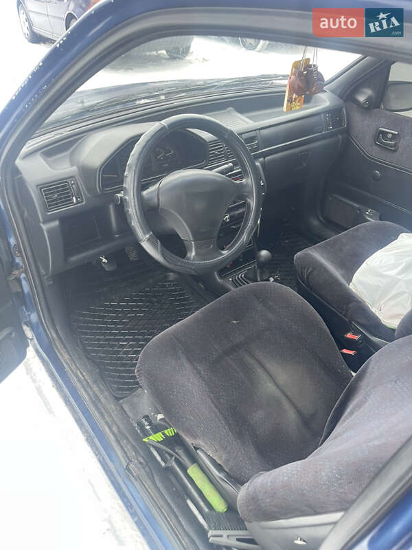 Хэтчбек Ford Fiesta 1994 в Квасилове