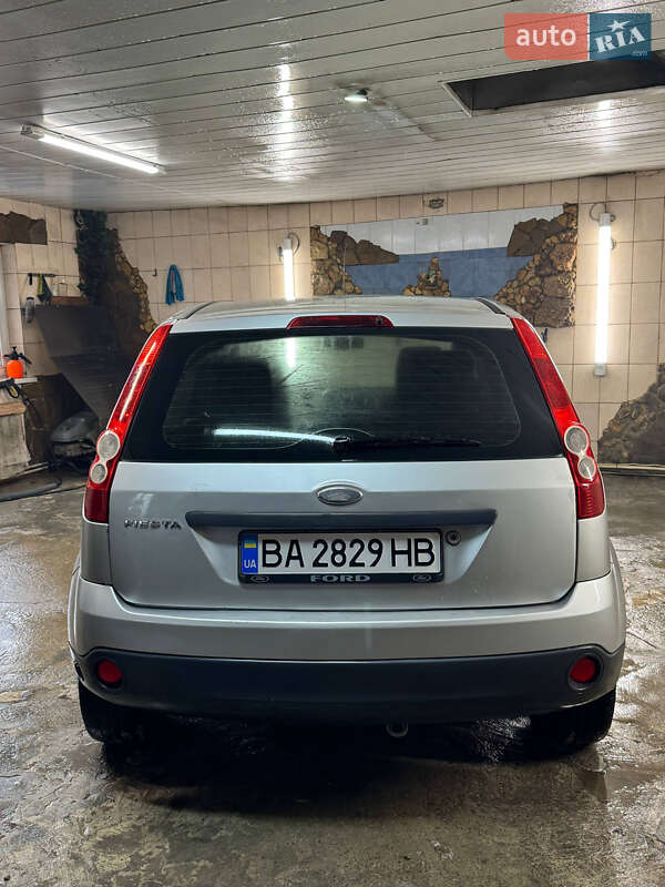 Хетчбек Ford Fiesta 2008 в Кропивницькому