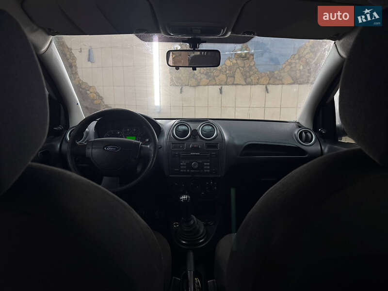 Хетчбек Ford Fiesta 2008 в Кропивницькому