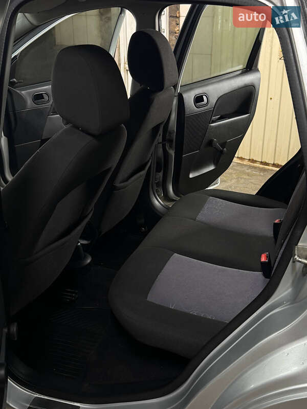 Хетчбек Ford Fiesta 2008 в Кропивницькому