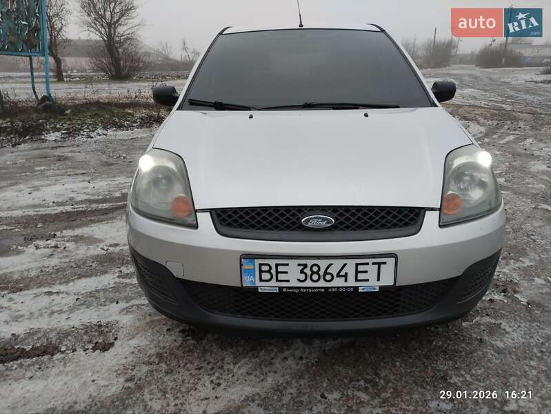 Хетчбек Ford Fiesta 2008 в Первомайську