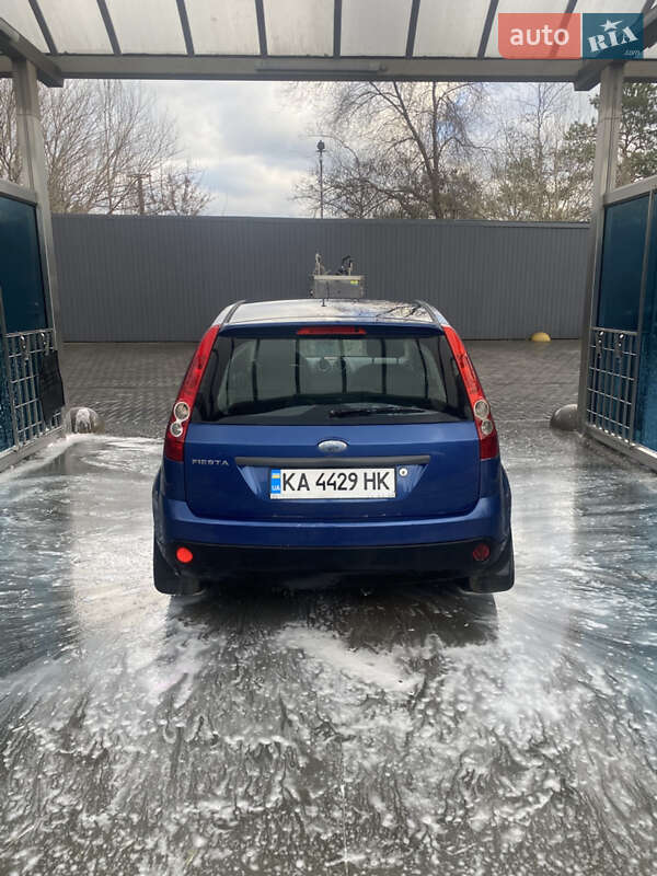 Хетчбек Ford Fiesta 2006 в Миколаєві фото 3 Хетчбек Ford Fiesta 2006 в Миколаєві