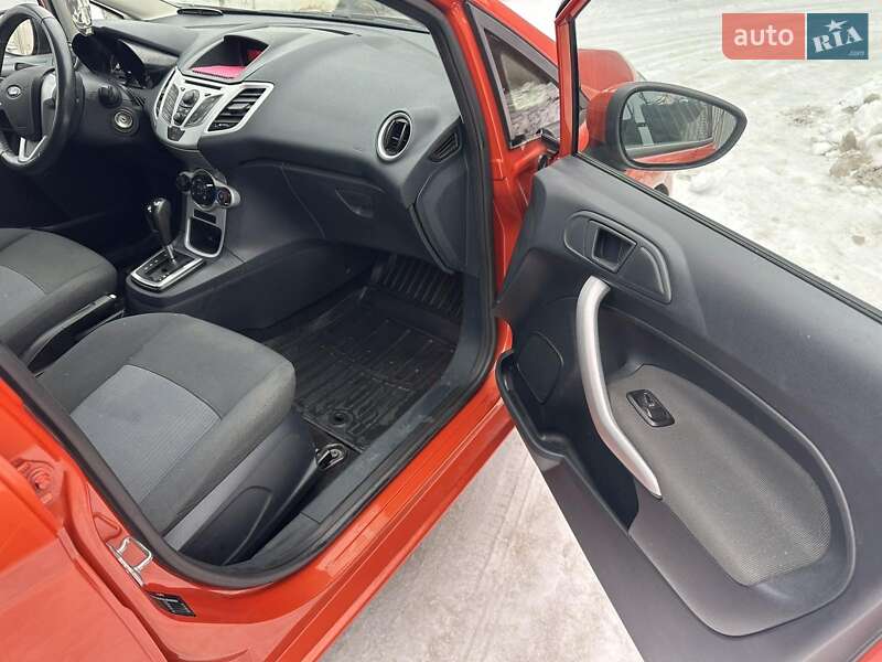 Хэтчбек Ford Fiesta 2011 в Киеве фото 9 Хэтчбек Ford Fiesta 2011 в Киеве