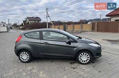 Хэтчбек Ford Fiesta 2016 в Ужгороде