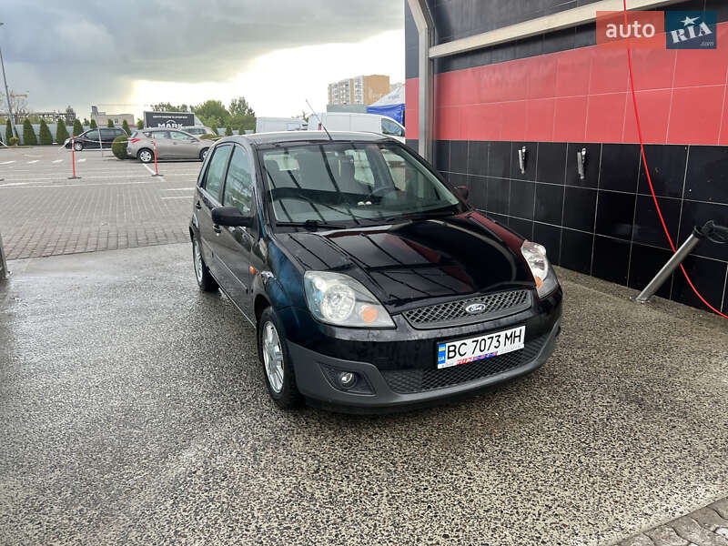 Хетчбек Ford Fiesta 2007 в Львові