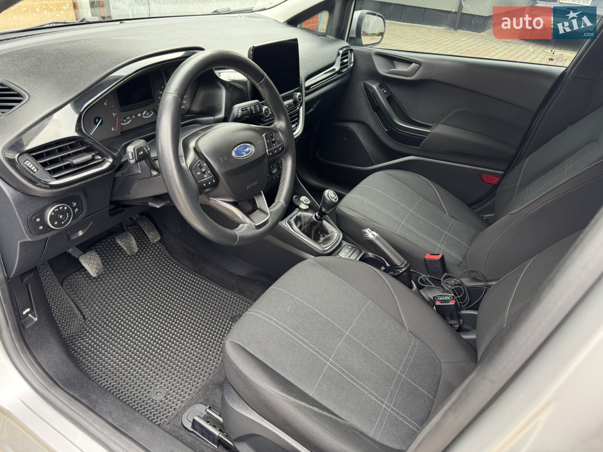 2020 Ford Fiesta - мініатюра 17