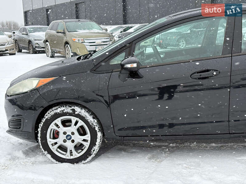 Хетчбек Ford Fiesta 2016 в Львові