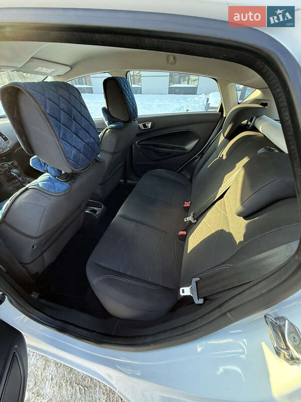 Хэтчбек Ford Fiesta 2017 в Ровно