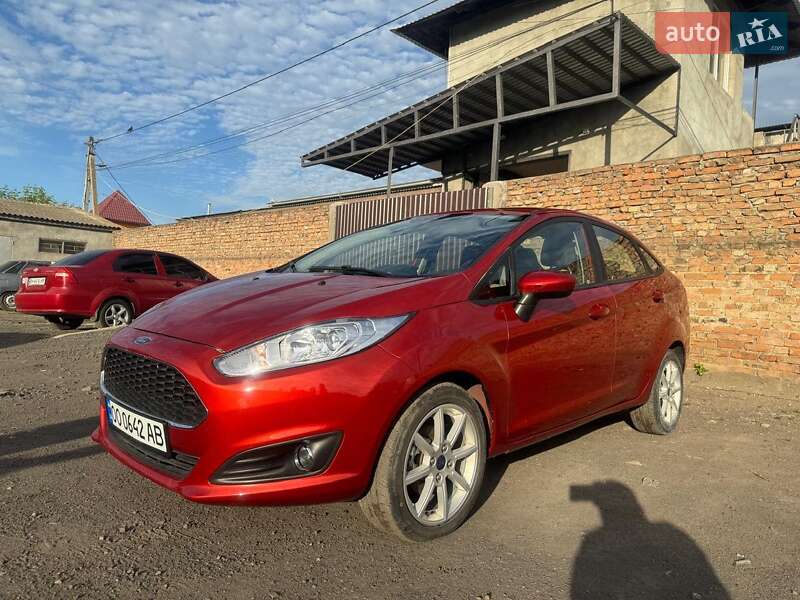 Седан Ford Fiesta 2018 в Ізмаїлі