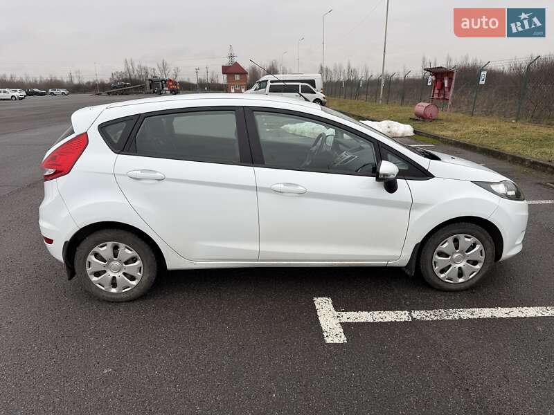 Хетчбек Ford Fiesta 2011 в Ужгороді фото 11 Хетчбек Ford Fiesta 2011 в Ужгороді