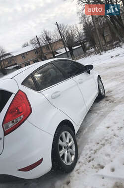 Хэтчбек Ford Fiesta 2009 в Новоднестровске