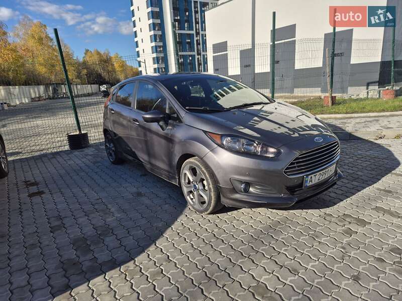 Хэтчбек Ford Fiesta 2018 в Ивано-Франковске