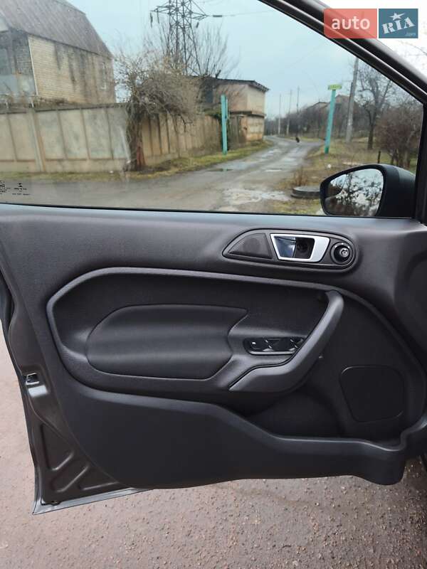 Хэтчбек Ford Fiesta 2014 в Кривом Роге фото 12 Хэтчбек Ford Fiesta 2014 в Кривом Роге