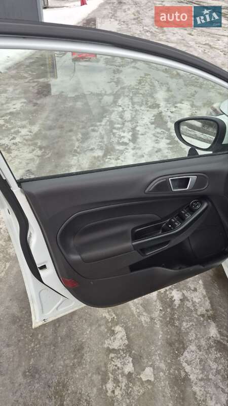 Хэтчбек Ford Fiesta 2017 в Киеве фото 8 Хэтчбек Ford Fiesta 2017 в Киеве