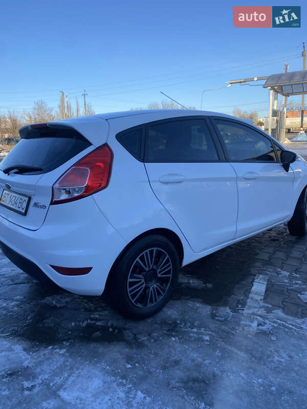 Хетчбек Ford Fiesta 2014 в Миколаєві фото 4 Хетчбек Ford Fiesta 2014 в Миколаєві