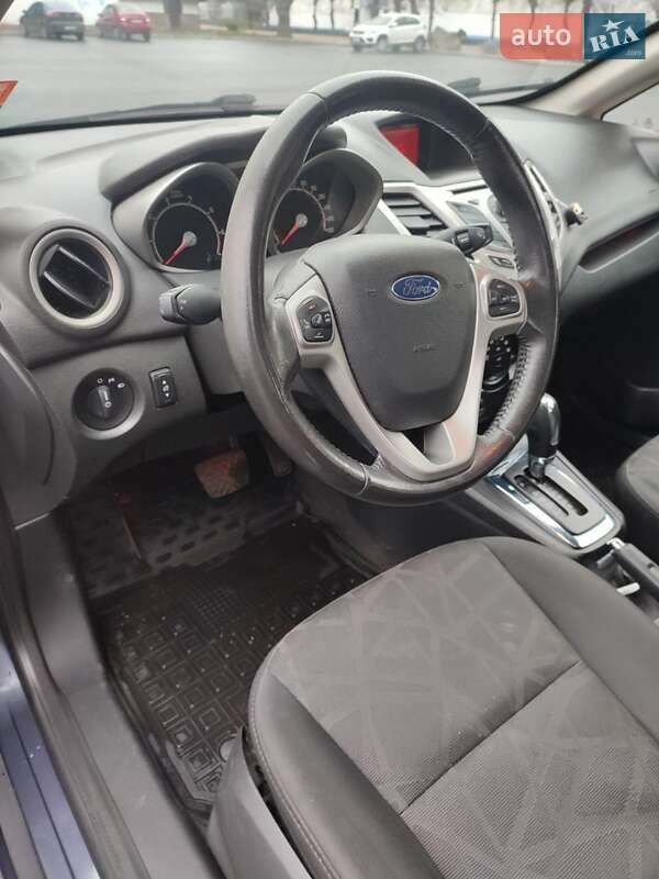 Седан Ford Fiesta 2013 в Черкасах фото 5 Седан Ford Fiesta 2013 в Черкасах