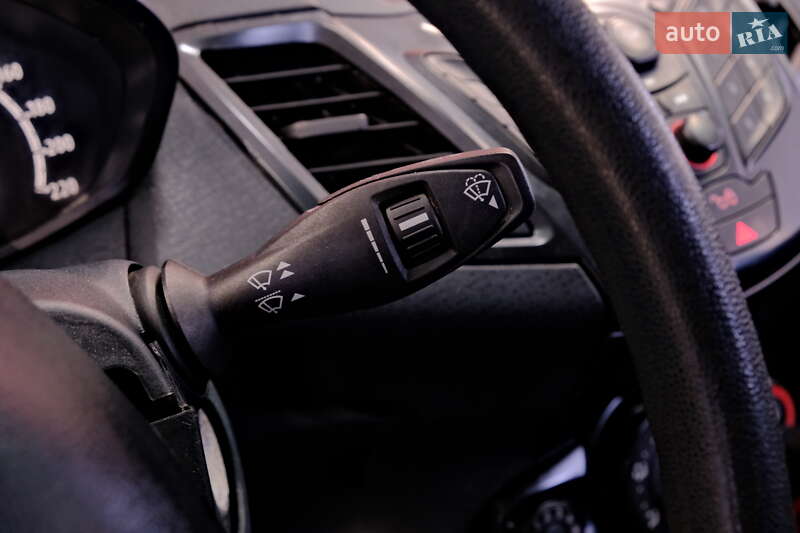 Хетчбек Ford Fiesta 2012 в Одесі фото 20 Хетчбек Ford Fiesta 2012 в Одесі