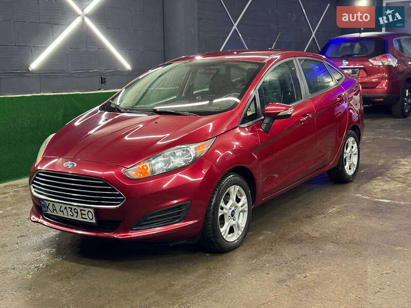 Седан Ford Fiesta 2014 в Киеве