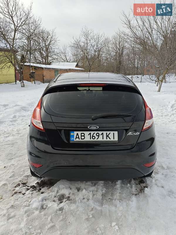 Хэтчбек Ford Fiesta 2014 в Виннице фото 5 Хэтчбек Ford Fiesta 2014 в Виннице