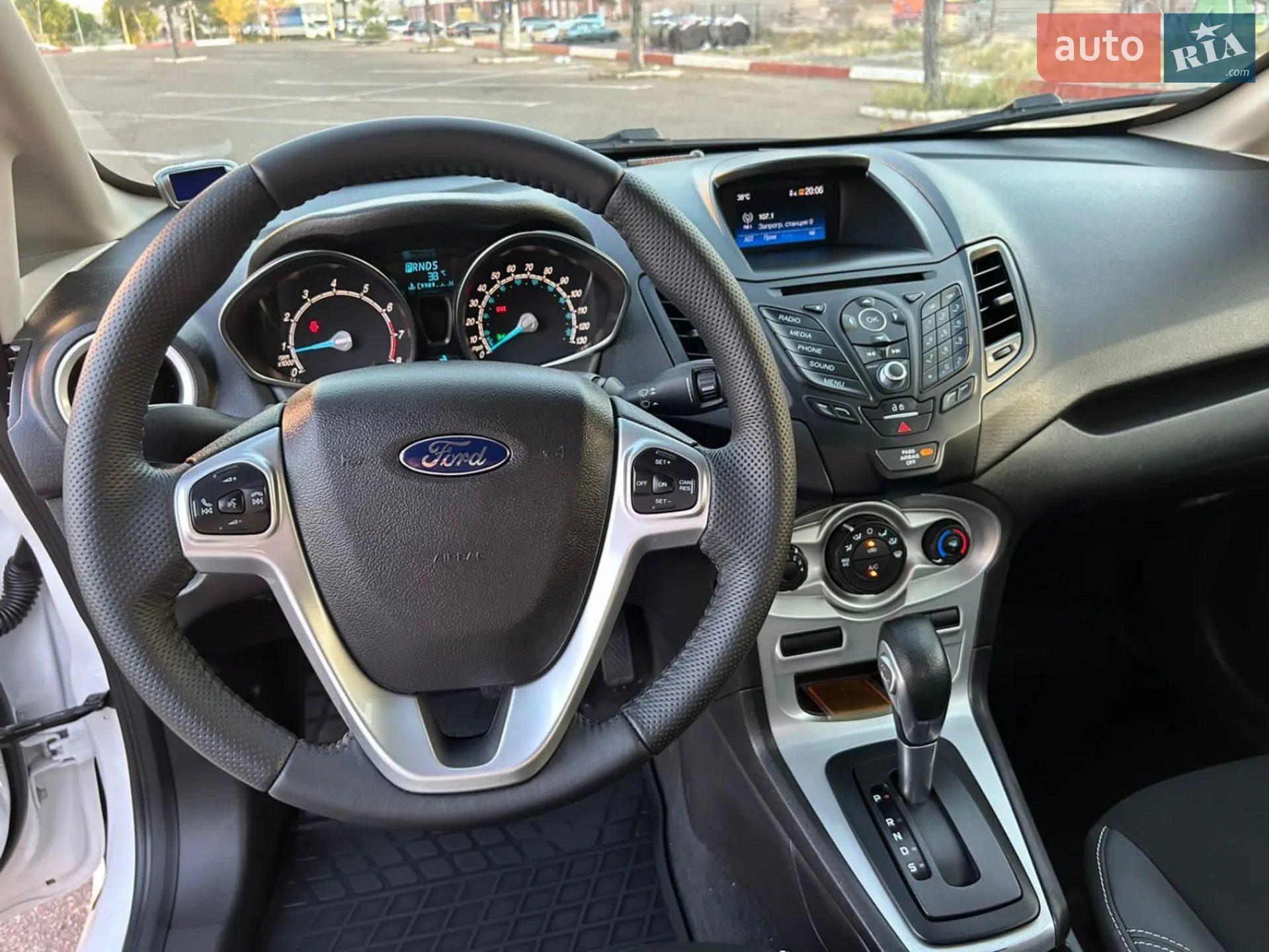 2015 Ford Fiesta - мініатюра 7