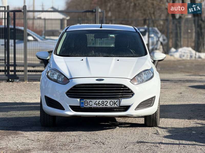 Хетчбек Ford Fiesta 2014 в Львові