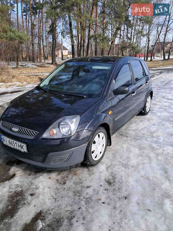 Хэтчбек Ford Fiesta 2006 в Киеве