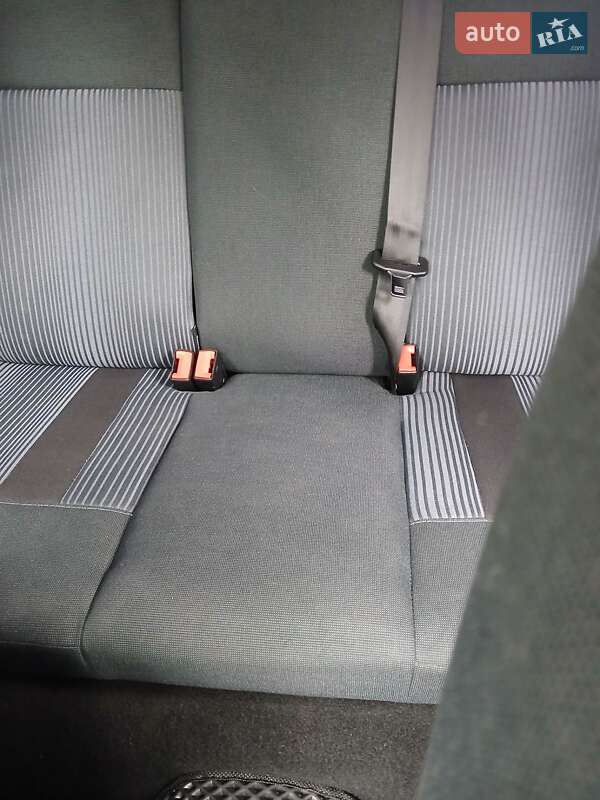 Хетчбек Ford Fiesta 2010 в Сумах фото 15 Хетчбек Ford Fiesta 2010 в Сумах