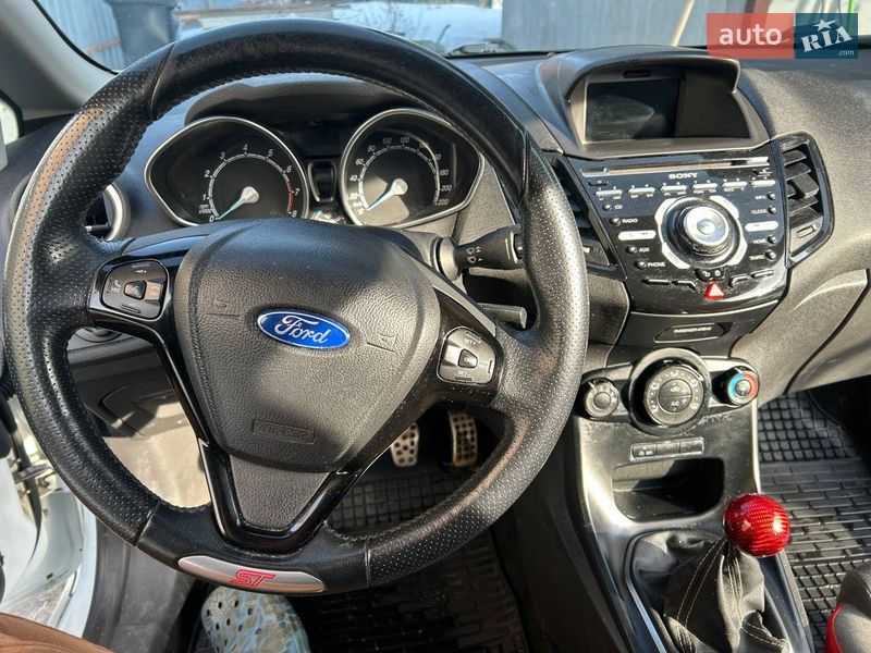 Хетчбек Ford Fiesta 2013 в Києві