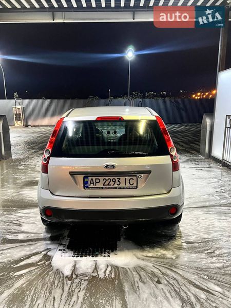 Хетчбек Ford Fiesta 2007 в Ужгороді