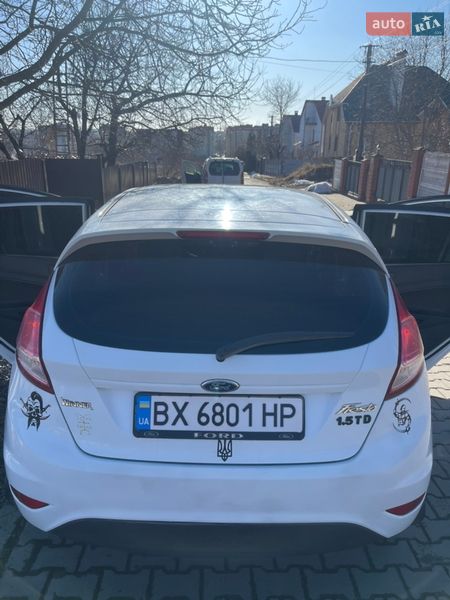 Хэтчбек Ford Fiesta 2015 в Хмельницком