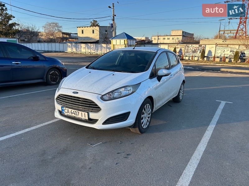 Хетчбек Ford Fiesta 2014 в Черкасах