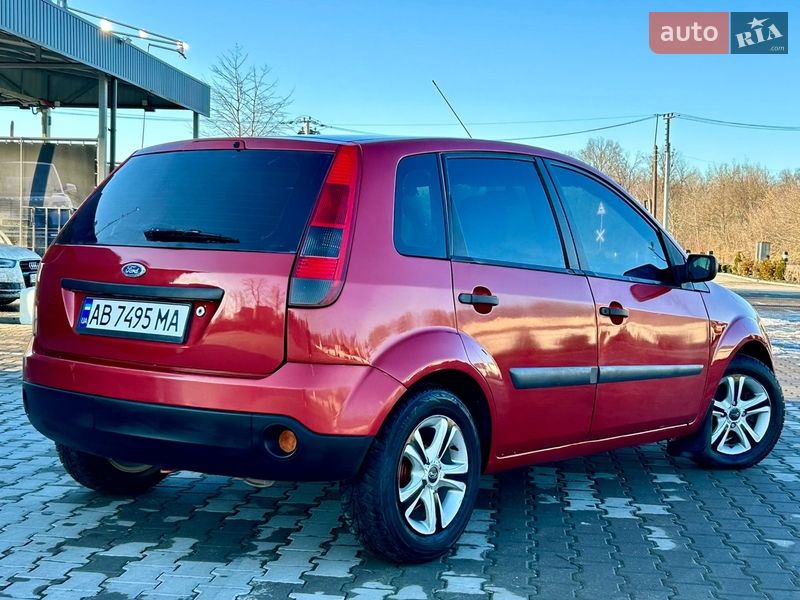 Хэтчбек Ford Fiesta 2006 в Вапнярке