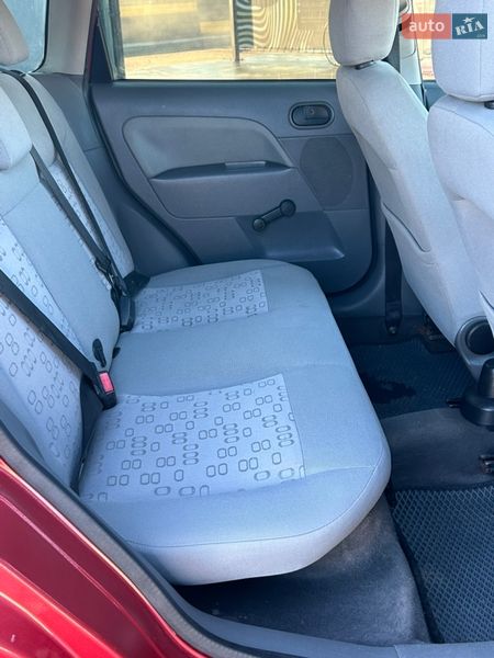 Хэтчбек Ford Fiesta 2006 в Вапнярке