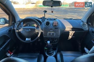 Хэтчбек Ford Fiesta 2008 в Киеве
