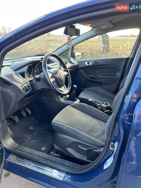 Хэтчбек Ford Fiesta 2015 в Киеве фото 16 Хэтчбек Ford Fiesta 2015 в Киеве