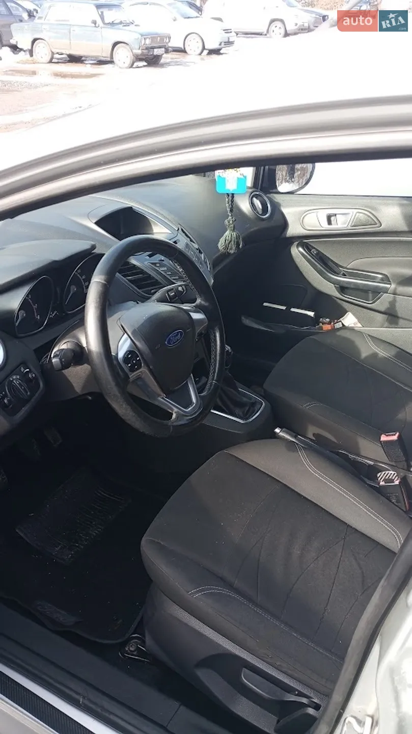 2013 Ford Fiesta - мініатюра 6
