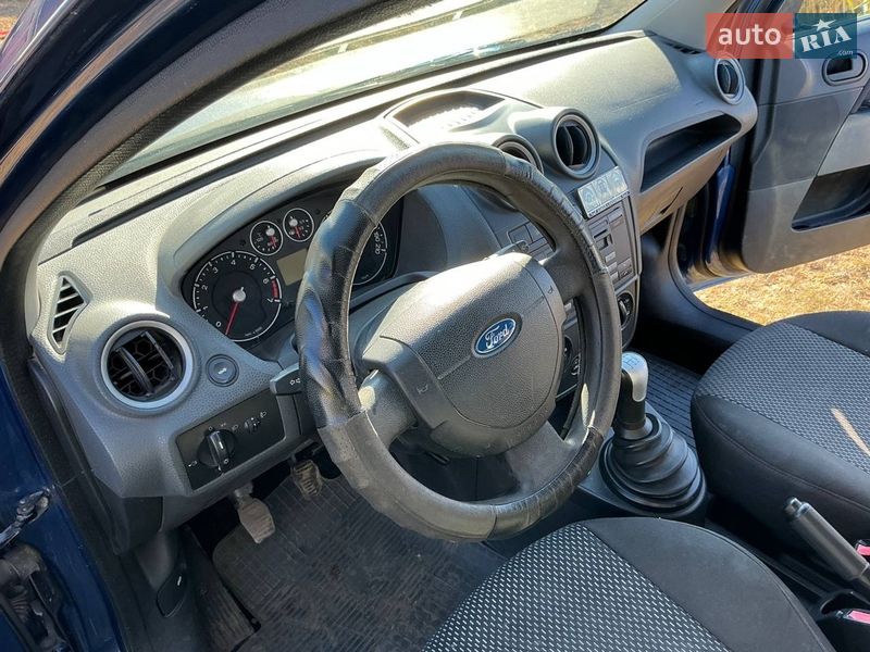 Хетчбек Ford Fiesta 2007 в Красилові