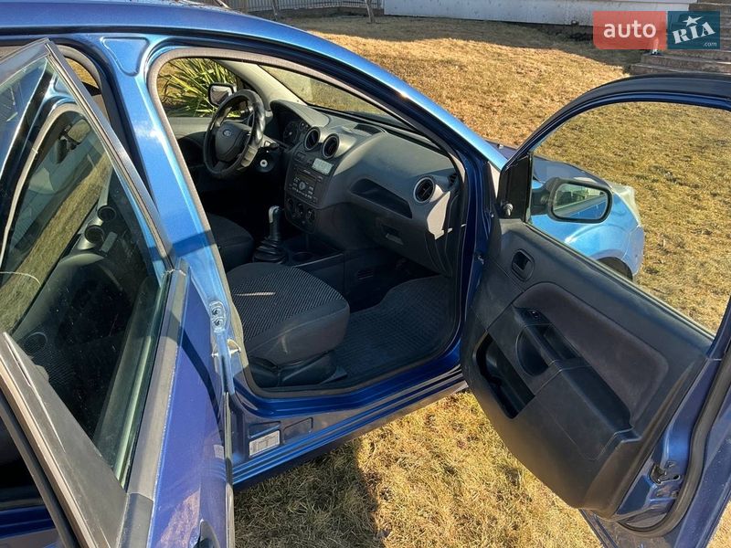 Хетчбек Ford Fiesta 2007 в Красилові